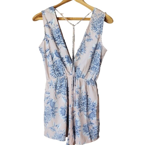 Illa Illa Sleeveless Floral Romper Shorts Size Medium - Picture 2 of 4